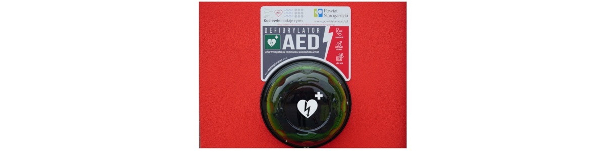 Nowy defibrylator AED na terenie siedziby Iglotex w Skórczu 